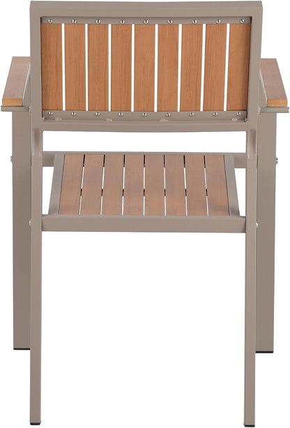 Outdoor Dining Table – Personalized Patio Furniture 🌿🍽️