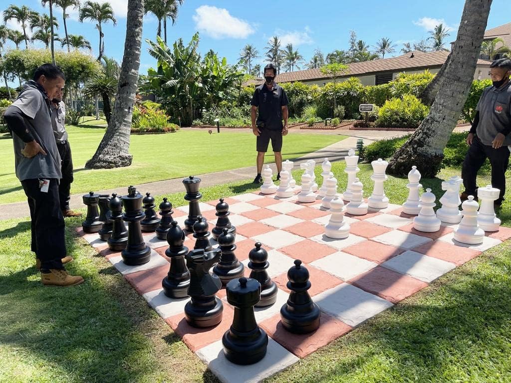 Giant Outdoor Chess Set – Lawn Game Premium Pieces ♟️🌿