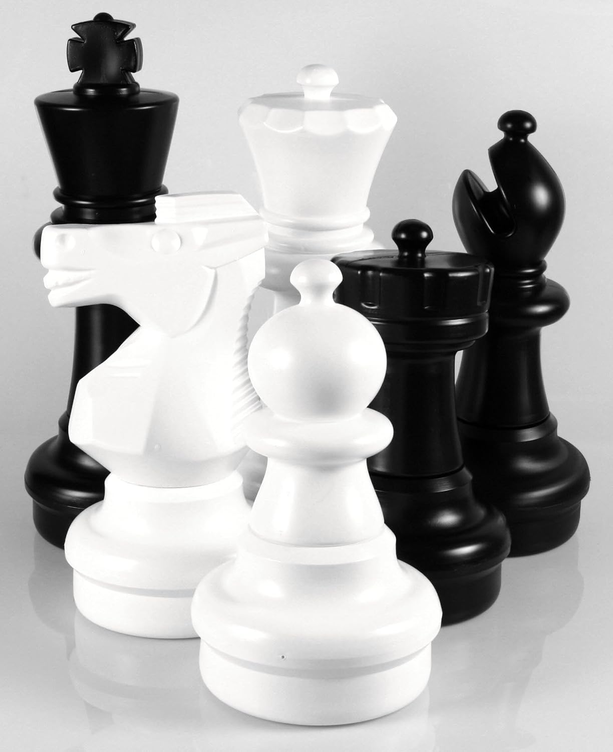 Giant Outdoor Chess Set – Lawn Game Premium Pieces ♟️🌿